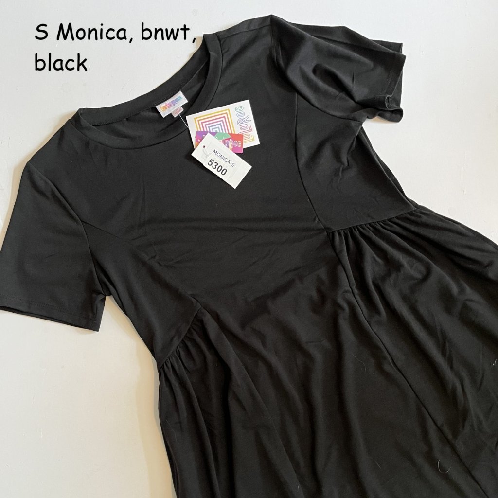 Small Lularoe Monica Princess Seam Dress, Black